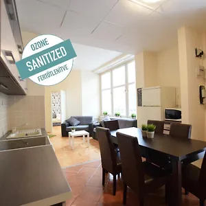 Budget By Hi5 - Fehérhajó Appartamento Budapest